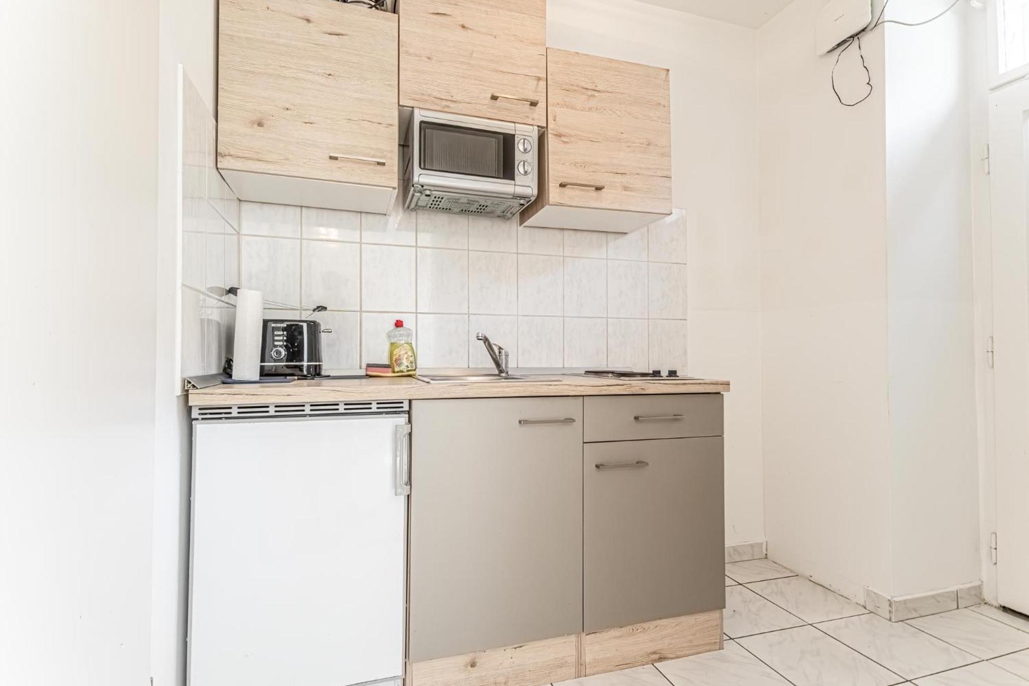 Apartment Vibes: 1br Apt, 10 Min To Westbahnhof Wien