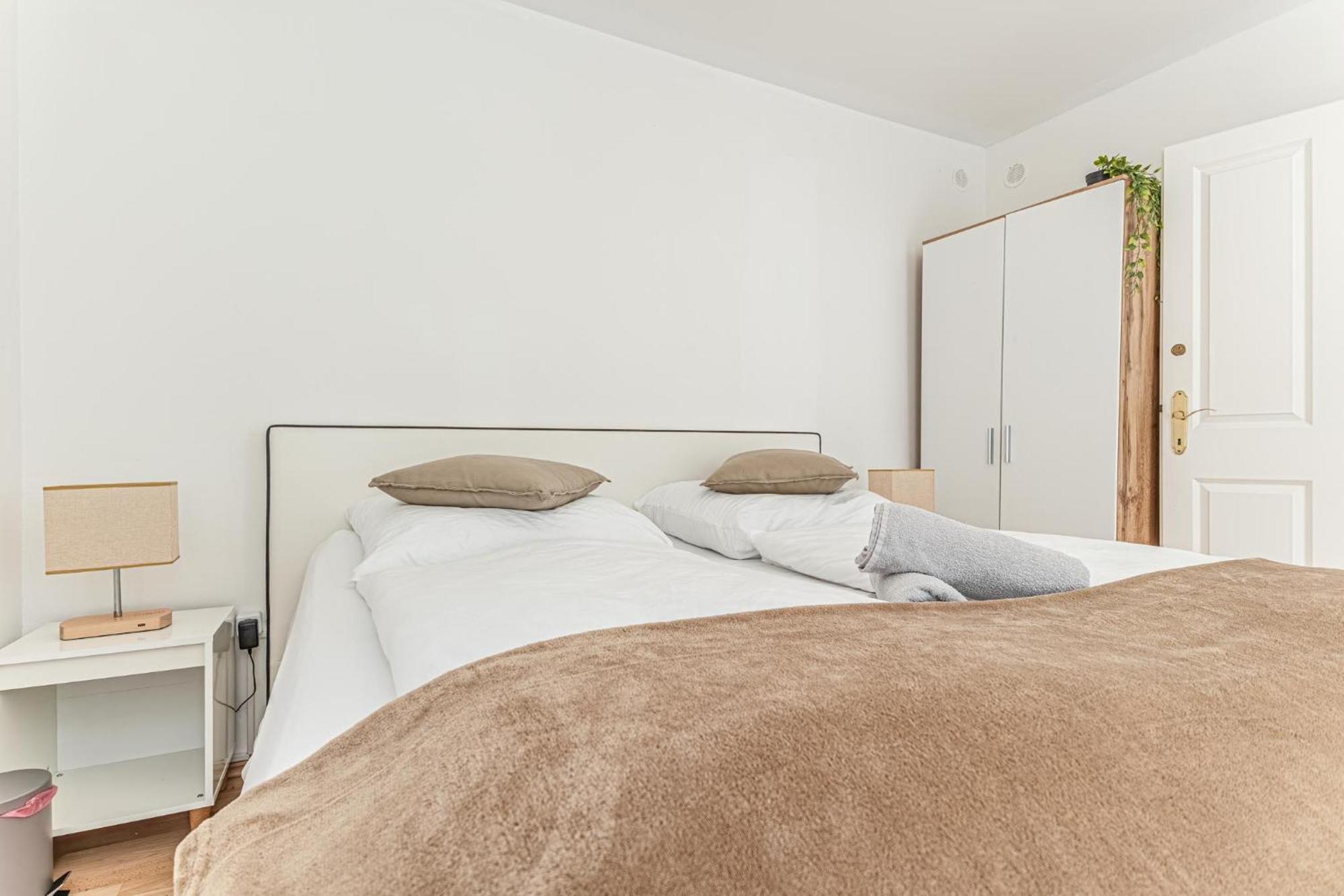 Vibes: 1br Apt, 10 Min To Westbahnhof * Wien